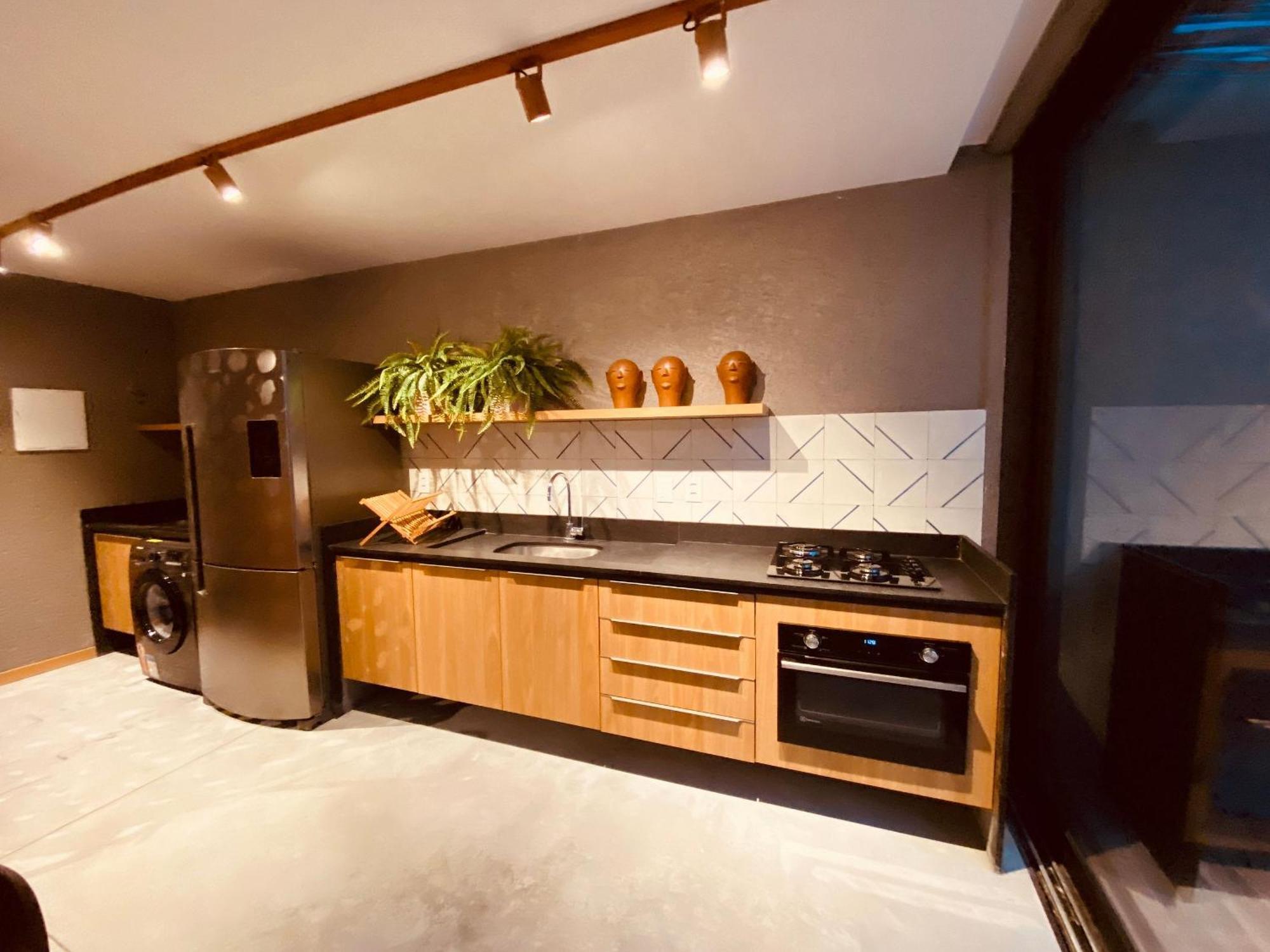 Qavi - Pysa Villas De Luxo Por Quarto A Vista เซามิเกลโดสมีลาเกรส ภายนอก รูปภาพ