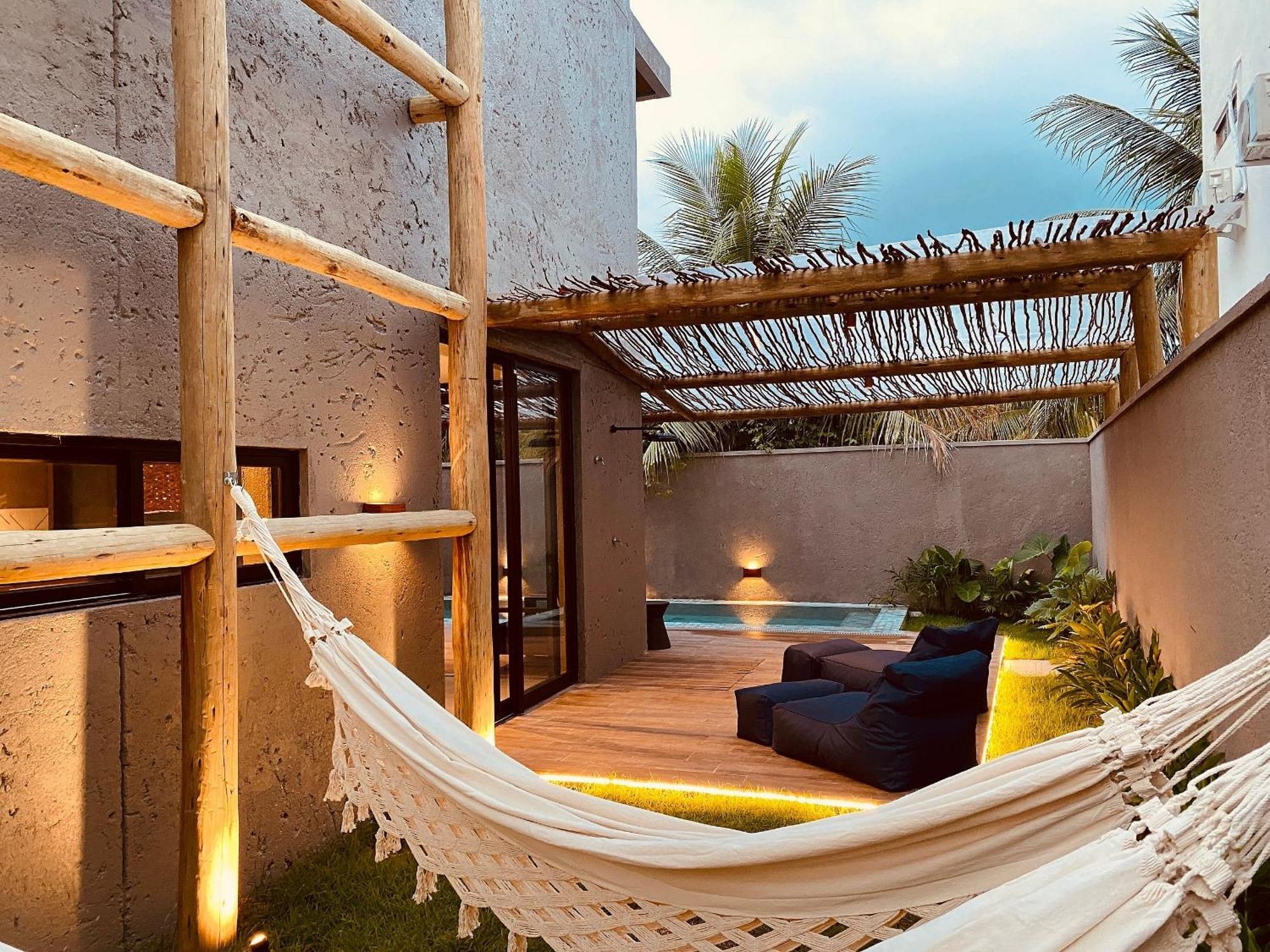 Qavi - Pysa Villas De Luxo Por Quarto A Vista เซามิเกลโดสมีลาเกรส ภายนอก รูปภาพ